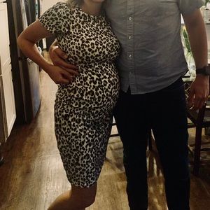 Fitted maternity dress